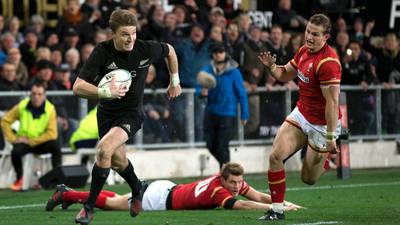 Beauden Barrett inspires All Blacks to Wales thrashing