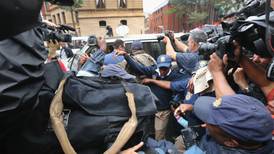 Pistorius arrival wrong-foots waiting media