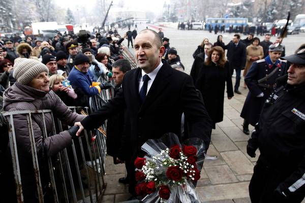 Bulgaria gets interim government ahead of snap election