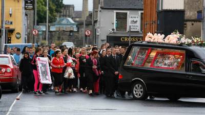 Hundreds attend teenager’s removal in Limerick