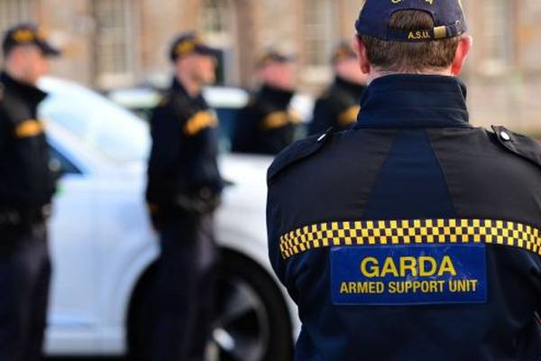 GSOC investigating how sub-machine gun fell from Garda car boot