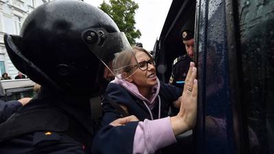 Opposition candidate among hundreds of protesters detained in Moscow
