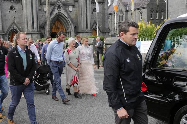 Over 1,000 attend funeral of rugby international Willie Duggan