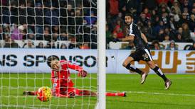 Jamie loses magic touch but Leicester back on top