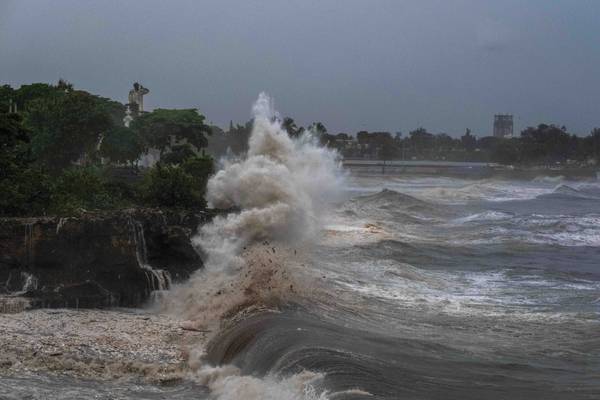 Hurricane Beryl roars by Jamaica and heads toward Mexico