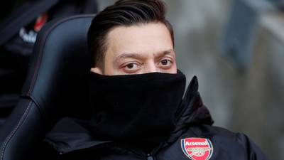 Emery: Özil’s record salary doesn't guarantee him a place