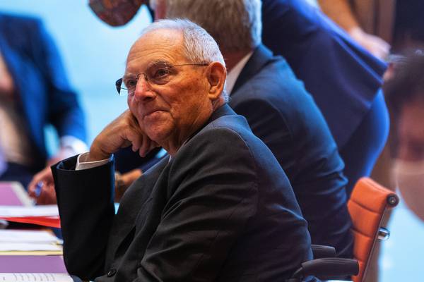 Schäuble demands that Bundestag reclaim Covid-19 initiative