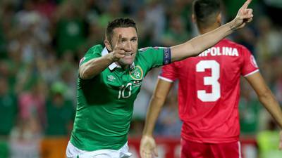 Ireland back in the chase  after good day all round