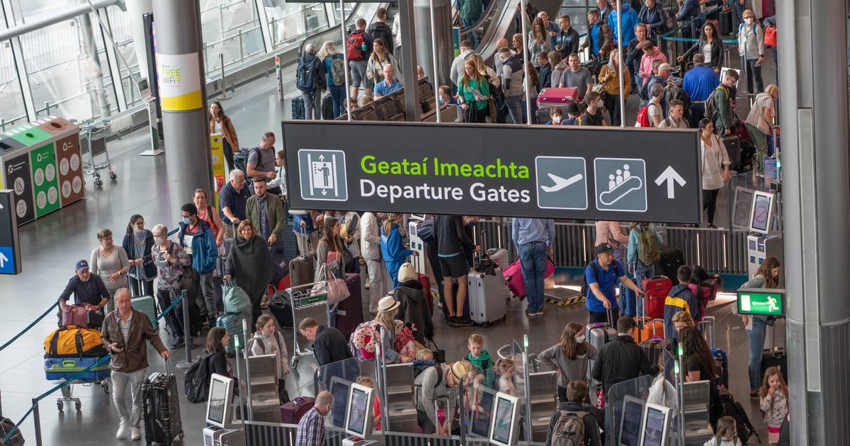 Baggage dealing with corporations guilty safety checks for hiring delays at Dublin Airport – The Irish Occasions