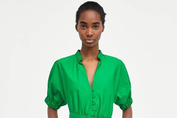 A kelly green Zara dress to dye for. (And it's got pockets)