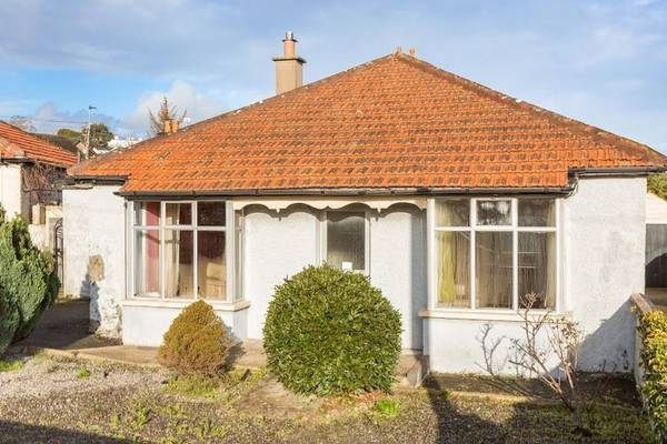 What sold for €400,000 in Bray, Beaumont, Dublin 4 and Co Clare
