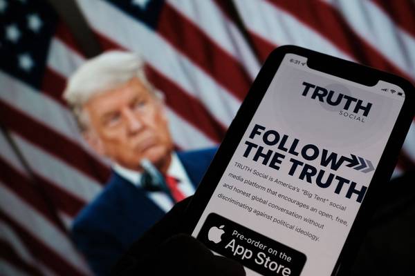 Trump to launch platform to rival Twitter and Facebook