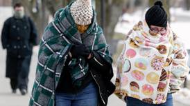 Warmer weather on way in US after Arctic blast leaves at least 12 dead