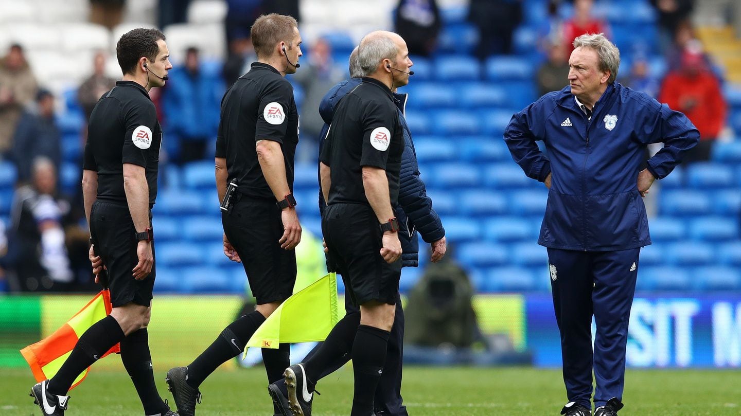 Twitter reacts to horrible match officiating in Cardiff City's loss to  Chelsea