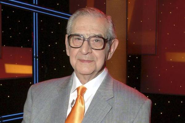 Denis Norden, ‘It’ll Be Alright on the Night’ host , dies aged 96