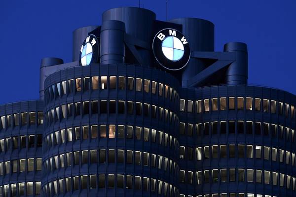 BMW shares fall sharply after profit warning