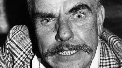 Windsor Davies obituary: booming-voiced star of British TV sitcoms