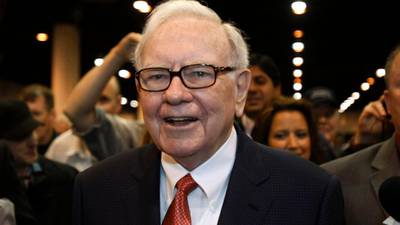 Berkshire cash hoard hits new high in absence of attractive deal targets 