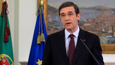 Portugal court rejects austerity measures