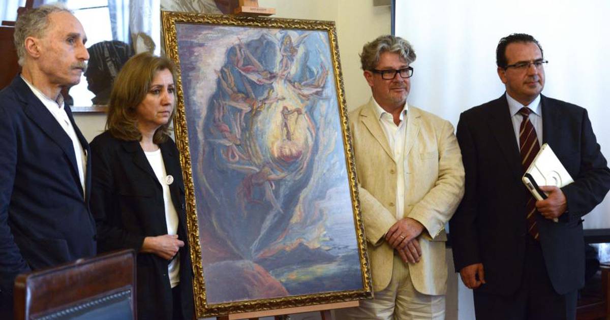 Salvador Dalí painting found in junk shop unveiled – The Irish Times