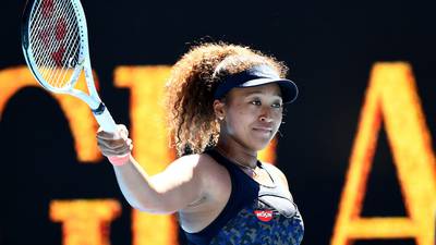 Naomi Osaka sees off Serena Williams in two to reach Melbourne final