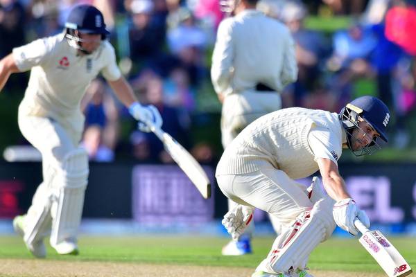 Bairstow and Wood keep England competitive in Christchurch
