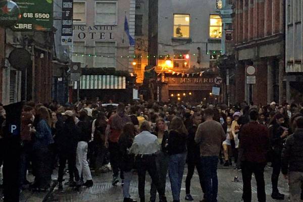 Gardaí ‘confused’ about policing of pubs, survey finds