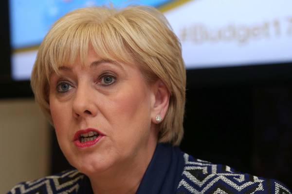 Humphreys critical of younger FG TDs calling for leadership debate