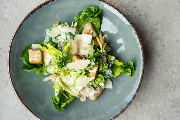 Anthony Bourdain’s Caesar salad