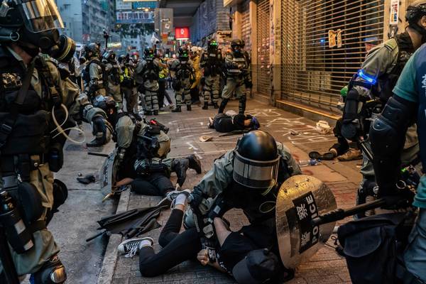 Chinese soldiers issue first direct warning to Hong Kong protesters
