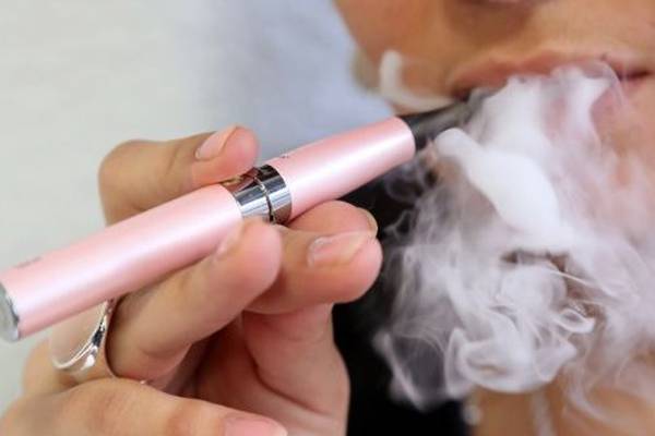 US announces countrywide ban on some e-cigarette flavours