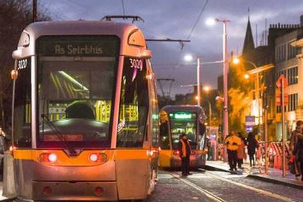 Drivers who block Luas may face automatic fines and penalty points