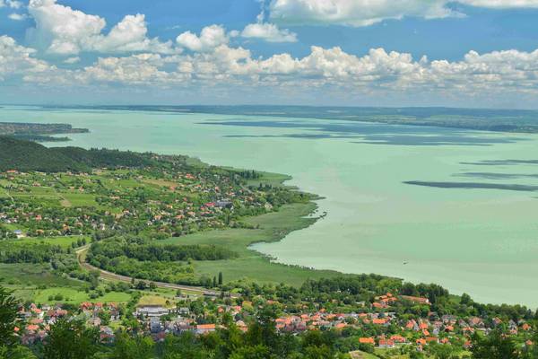 Hungary plans to create green-powered town on Danube flood plain