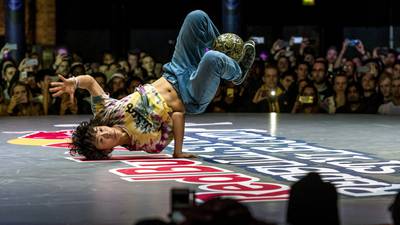 Backflips, handstands and colourful runners – say hello to freestyle football