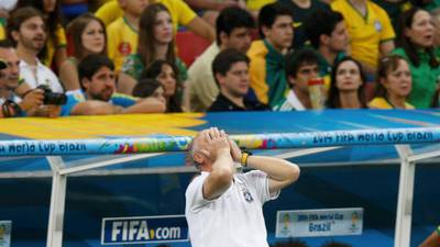 Brazil players apologise to fans as Scolari stands firm