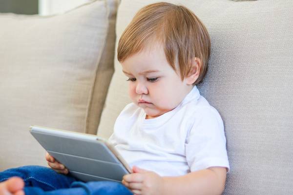 Share your tips on how to reduce family screen time