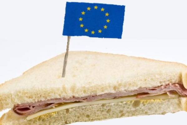 Brexit: Buying ham sandwich in Derry to eat in Donegal could be illegal from Saturday week