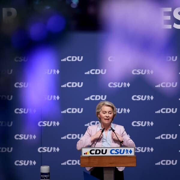 European Elections: Millions go to the polls to elect 720 members to EU parliament