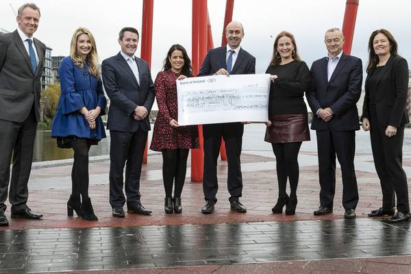 Boat racing event sponsors present €233,000 cheque to Dublin charity