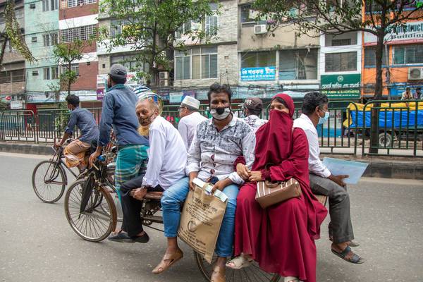 Bangladeshis flee Dhaka en masse to escape Covid lockdown