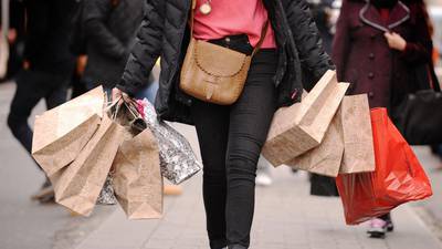 Retail sales outstrip footfall