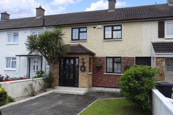 What sold for €295k and less in Raheny, Saggart, Cabra and Cork?