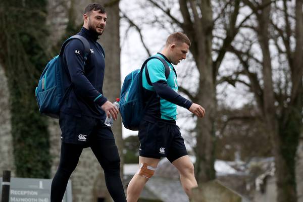 Robbie Henshaw is set to miss French visit with dead leg