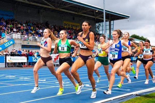 Sophie O’Sullivan takes gold in 1,500m at national championships