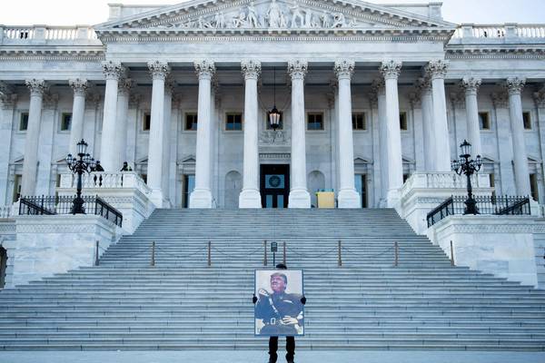 Senate Democrats make final push for impeachment witnesses