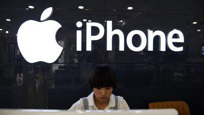 Apple warning bell triggers fears for global economy