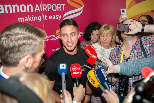 Love Island winner Greg O’Shea greeted by hundreds of fans at Shannon Airport