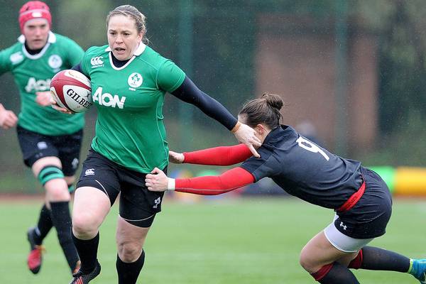 Niamh Briggs to start at outhalf against France