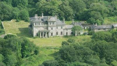 Owner of 5,200 acre estate loses court bid to force sale to him of smaller estate
