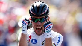 Cavendish claims 25th Tour stage win as Contador closes gap on Froome